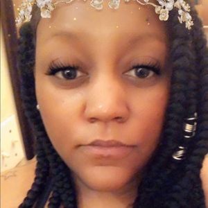 Meet your Posher, Tonya